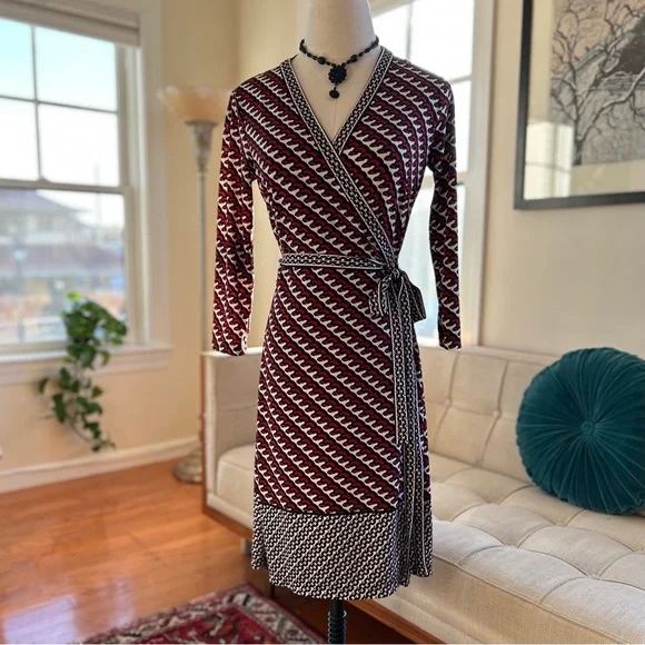 Max Studio (True) Wrap Dress - Picture 3 of 8